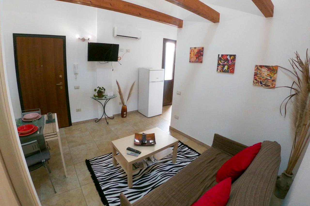 West Sardinia Apartment 2 Càbras 外观 照片